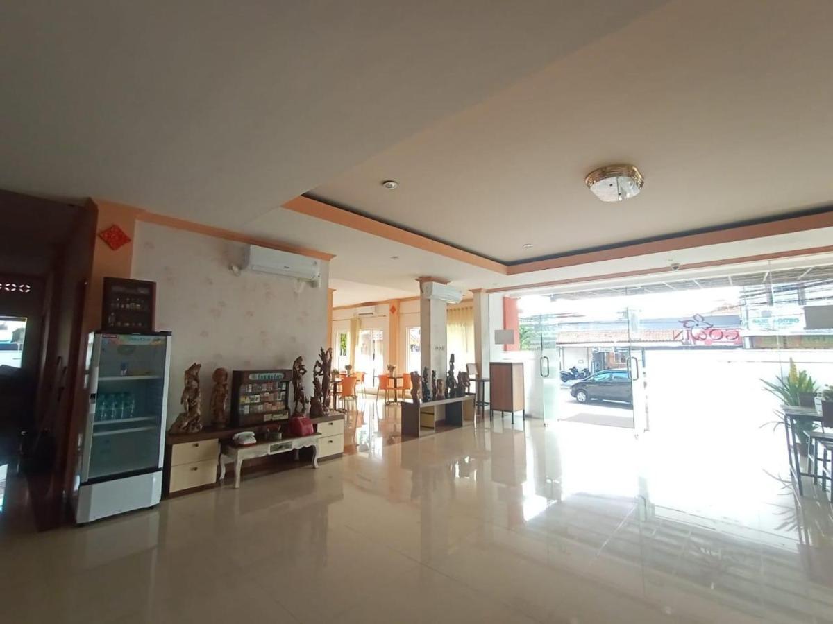 Oyo 90473 Gowin Hotel Kuta  Luaran gambar
