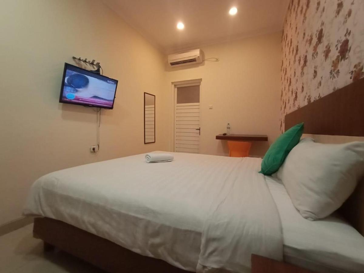 Oyo 90473 Gowin Hotel Kuta  Luaran gambar