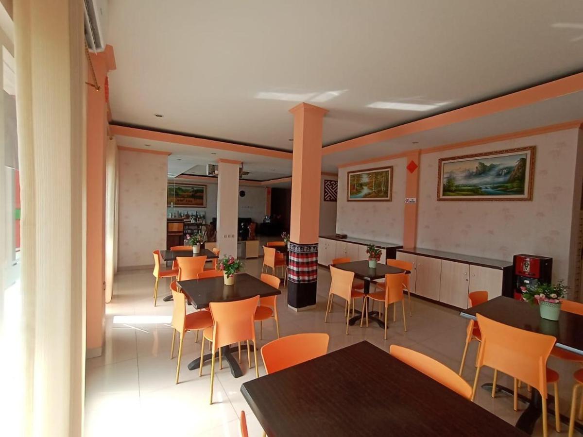 Oyo 90473 Gowin Hotel Kuta  Luaran gambar