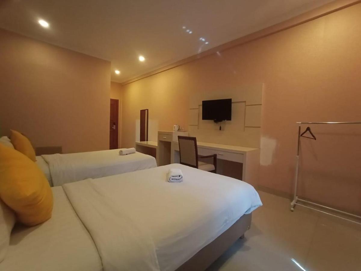 Oyo 90473 Gowin Hotel Kuta  Luaran gambar