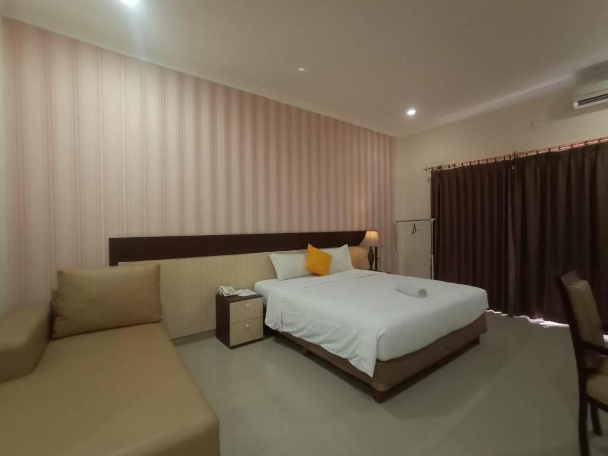 Oyo 90473 Gowin Hotel Kuta  Luaran gambar