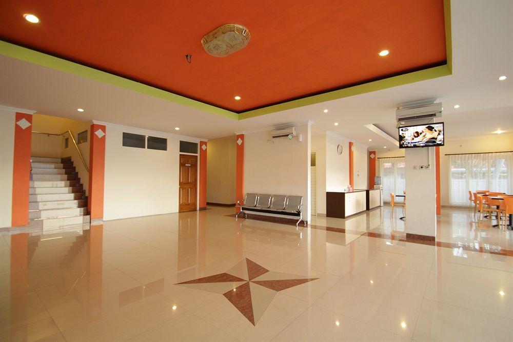 Oyo 90473 Gowin Hotel Kuta  Luaran gambar