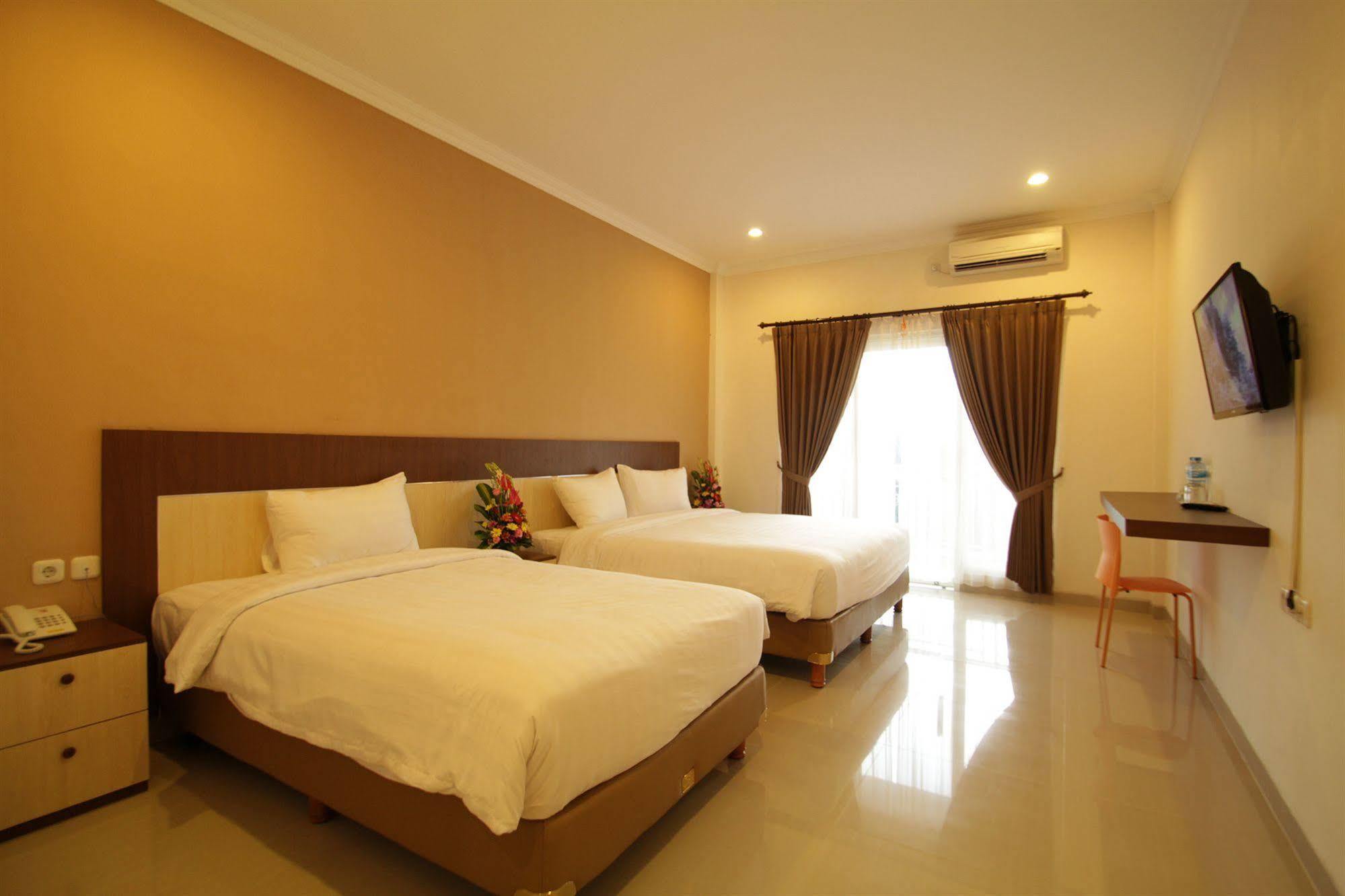 Oyo 90473 Gowin Hotel Kuta  Luaran gambar
