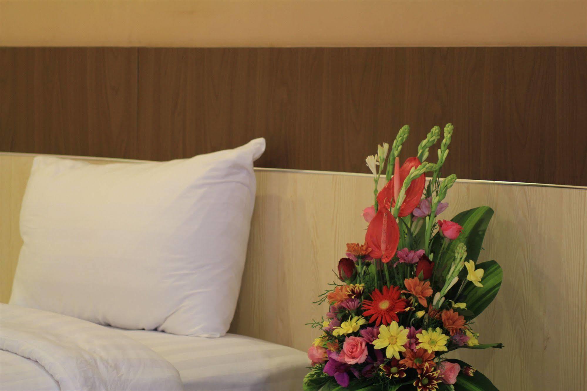 Oyo 90473 Gowin Hotel Kuta  Luaran gambar
